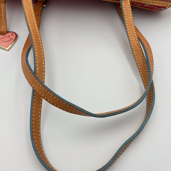 Stylish Dooney & Bourke pink monogram barrel, shoulder/satchel rainbow bag - Picture 8 of 15